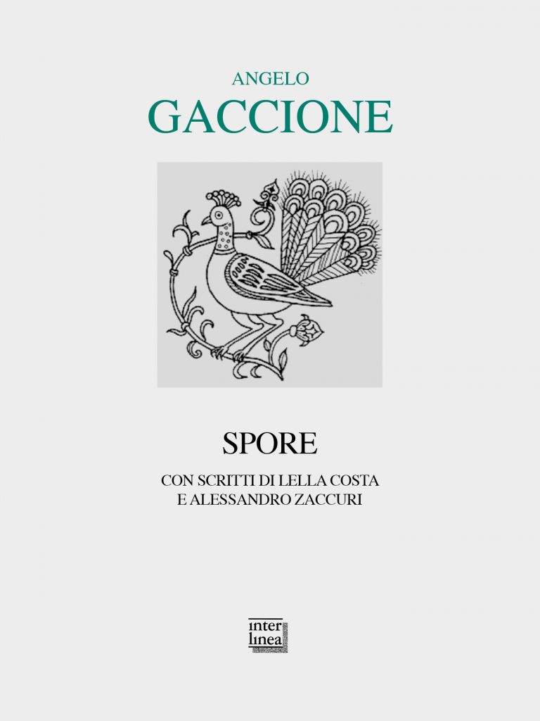 copertina del libro di poesia di Angelo Gaccione, "Spore", Ed. Interlinea, 2020, illustrazione di un pavone in bianco e nero