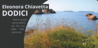 Piatto di copertina di Dodici, di Eleonora Chiavetta, una foto in cui il mare, sullo sfondo alcune isole, è visto da terra dal punto in cui in primo piano si vede un paracarro con il numero 12.