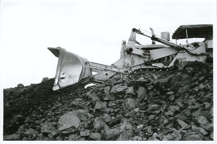Coa_is_Transported_Maramarua_1966-1 EU, struggling for gas and carbon – Il problema dell’enorme rincaro del gas