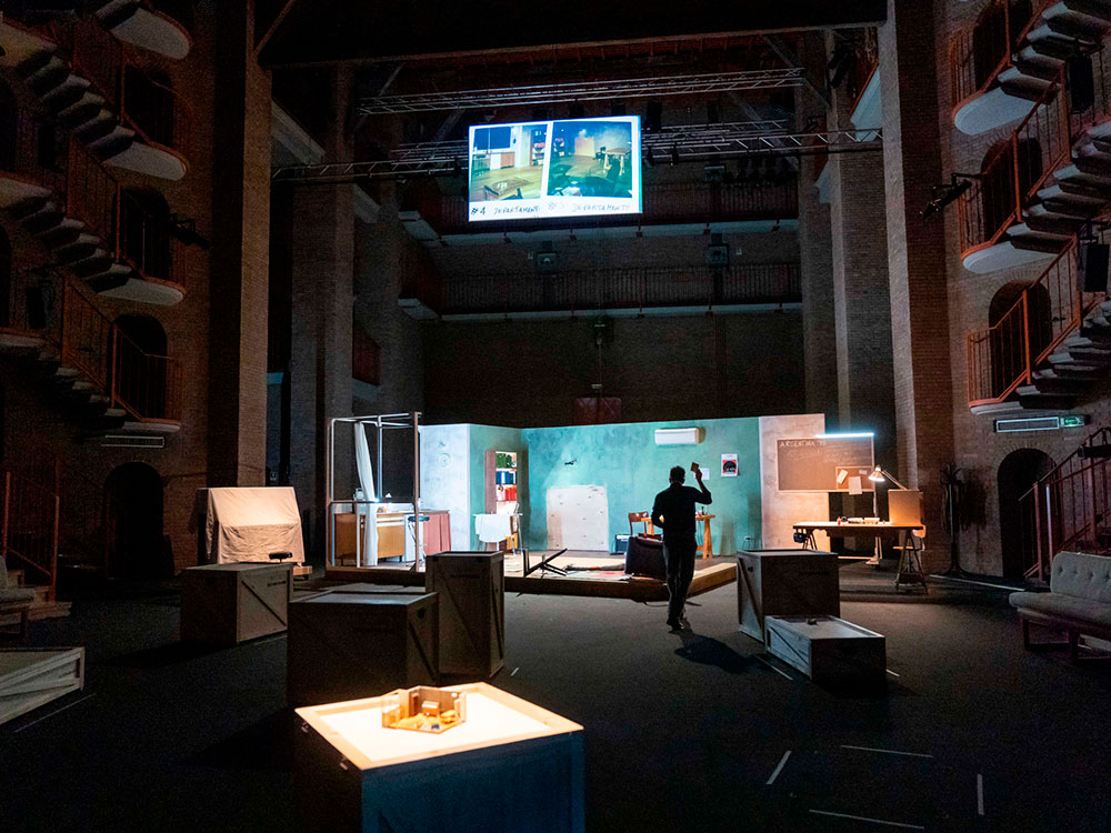 Al Piccolo Teatro le dittature di Davide Carnevali