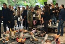 Biennale Arte, fra tumulti e tonalità minori